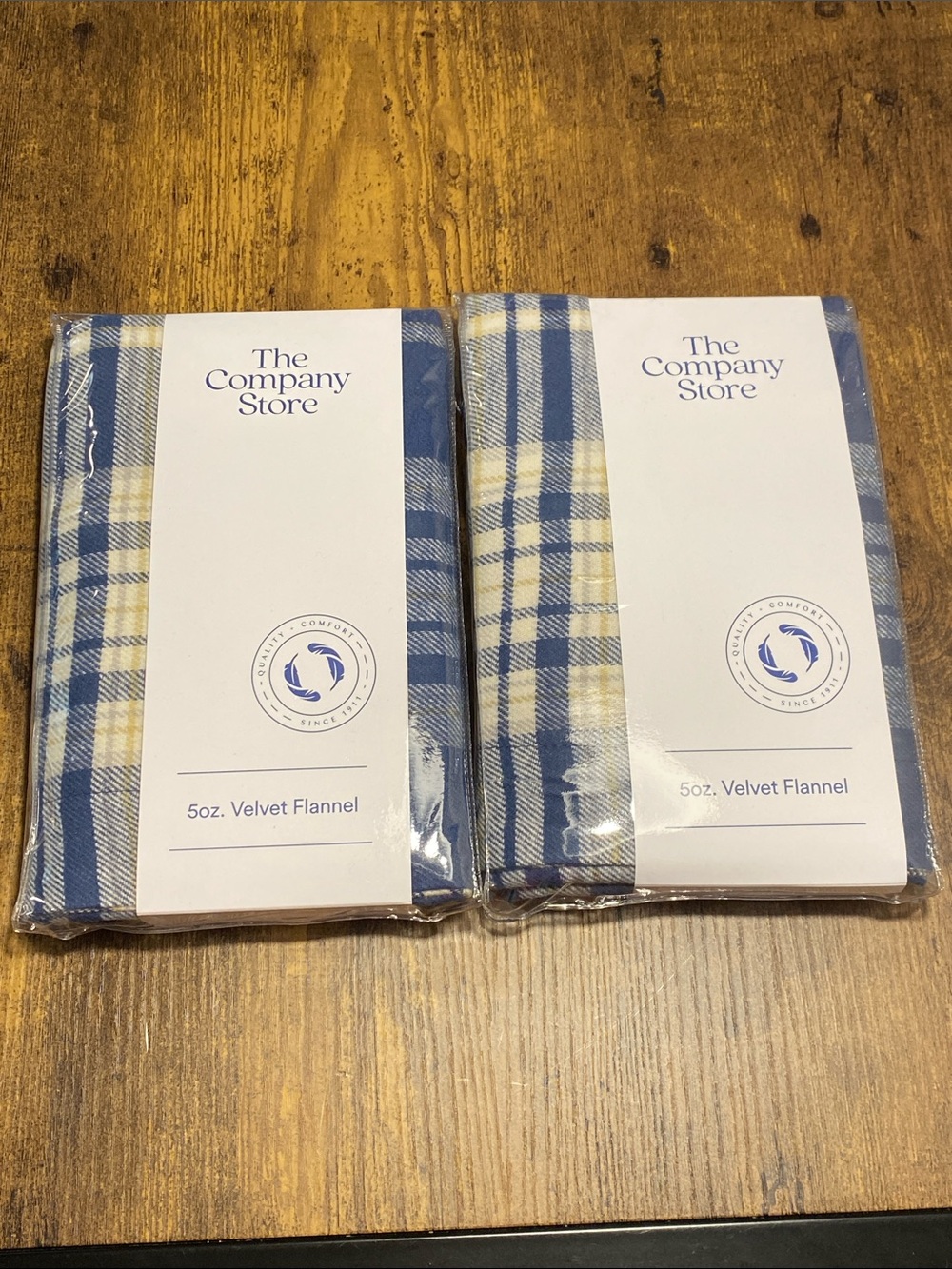 2 X The Company Store Blue and Cream Plaid Velvet Flannel Pillowcases (Set of 2)